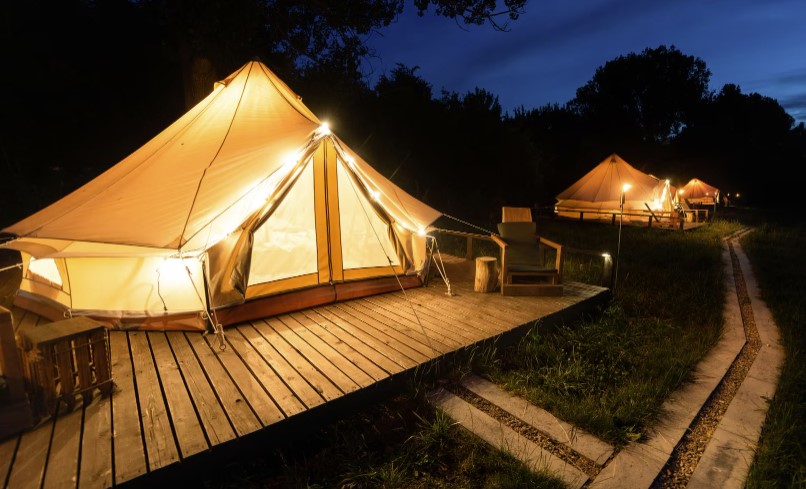 7 Tips Memulai Bisnis Glamping agar Berhasil